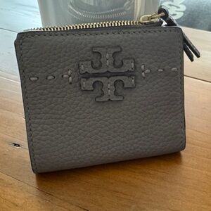 Tory Burch McGraw Mini Foldable Wallet - BNWT Retailed for $138
